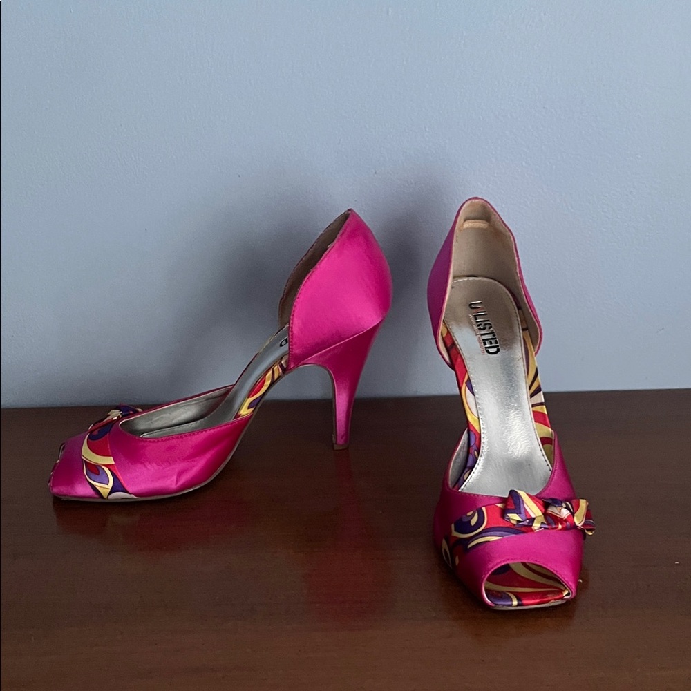 Unlisted by Kenneth Cole Fuchsia 3.5” Peep-Toe Heels